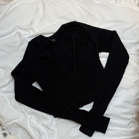 Urban Outfitters Josie Seamless long sleeve top ribbed black crop - Picture 7 of 8